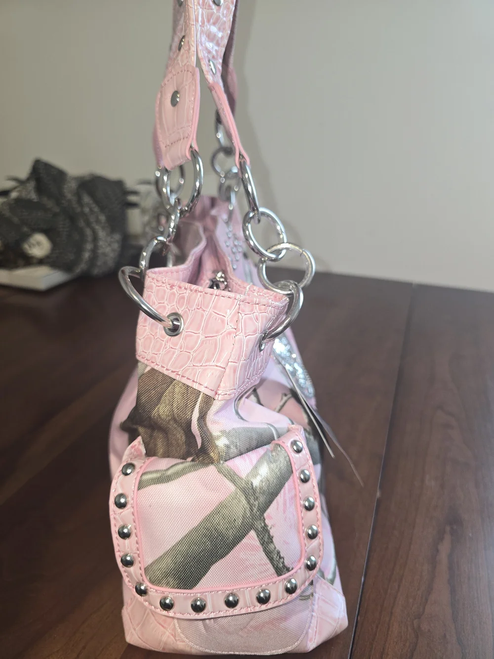 Realtree Y2K Pink Camo Rhinestone Fleur-Embellished Shoulder Bag, New with Tags!